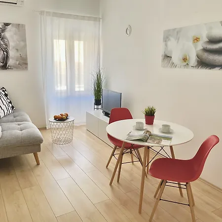 Antons Lägenhet Pula